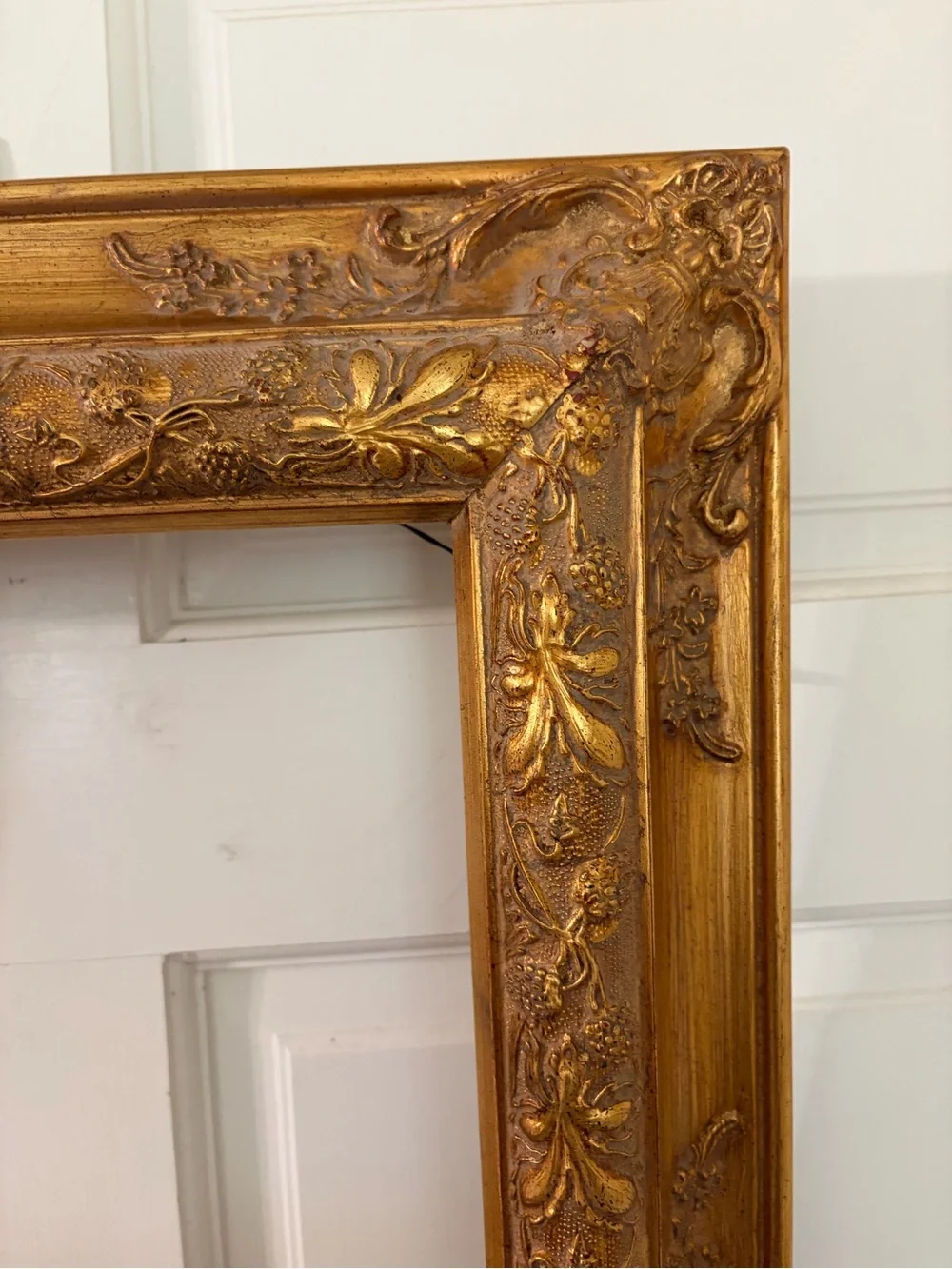 Vintage Gold Carved Botanical Berries & Vines Wood Frame